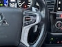 Mitsubishi Outlander 2.4 PHEV Instyle / Trekhaak (Trekgewicht 1.500kg) / Elektrisch Glazen Schuif- en Kanteldak / Navigatie via Apple Carplay & Android Auto / Stuur- en Stoelverwarming / Rondomzicht camera / Keyless Entry & Start / Adaptieve Cruise Control / Climate Control / Elektrische Achterklep