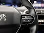 Peugeot 3008 1.2 PureTech Sport (APPLE CARPLAY, GROOT NAVI, LANE ASSIST, GETINT GLAS, SPORTSTOELEN, PARKEERSENSOREN, TREKHAAK, LM VELGEN, NIEUWE APK, NIEUWSTAAT)