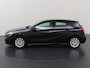 Mercedes-Benz A-klasse 180 Business Solution | High Performance koplampen | Achteruitrijcamera | Trekhaak | Navigatie | Stoelverwarming |