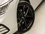 Volkswagen Golf Variant 1.0 TSI Sportline Automaat (APPLE CARPLAY, GROOT NAVI, CLIMATE, STUUR/STOELVERWARMING, SFEERVERLICHTING, PARKEERSENSOREN, GETINT GLAS, SPORTSTOELEN, LM VELGEN, ADAPTIVE CRUISE, NIEUWSTAAT)