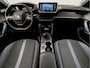 Peugeot 2008 1.2 PureTech Allure Sport (VIRTUAL COCKPIT, APPLE CARPLAY, GROOT NAVI, LEDER, STOELVERWARMING, 360 CAMERA, SPORTSTOELEN, GETINT GLAS, KEYLESS, NIEUWSTAAT)