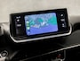Peugeot 2008 1.2 PureTech Allure Sport (VIRTUAL COCKPIT, APPLE CARPLAY, GROOT NAVI, LEDER, STOELVERWARMING, 360 CAMERA, SPORTSTOELEN, GETINT GLAS, KEYLESS, NIEUWSTAAT)