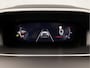 Peugeot 2008 1.2 PureTech Allure Sport (VIRTUAL COCKPIT, APPLE CARPLAY, GROOT NAVI, LEDER, STOELVERWARMING, 360 CAMERA, SPORTSTOELEN, GETINT GLAS, KEYLESS, NIEUWSTAAT)