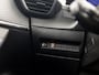 Peugeot 2008 1.2 PureTech Allure Sport (VIRTUAL COCKPIT, APPLE CARPLAY, GROOT NAVI, LEDER, STOELVERWARMING, 360 CAMERA, SPORTSTOELEN, GETINT GLAS, KEYLESS, NIEUWSTAAT)