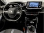 Peugeot 2008 1.2 PureTech Allure Sport (VIRTUAL COCKPIT, APPLE CARPLAY, GROOT NAVI, LEDER, STOELVERWARMING, 360 CAMERA, SPORTSTOELEN, GETINT GLAS, KEYLESS, NIEUWSTAAT)