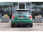 MINI Cooper Mini 3-Deurs (f56) 1.5 60 Years Edition 136pk | LED | Carplay | Climate | Union Jack | Leder