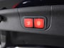 Mercedes-Benz C-klasse 180 AMG Line | Night | Panoramadak | Sfeerverlichting | Stoelverwarming | 19" lichtmetalen velgen |