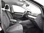 Volkswagen Golf 1.0 eTSI 110pk DSG Life · Apple/Android Car Play · ACC · Climatronic · Draadloze Telefoonlader · P-Sensoren · Garantie t/m 11-01-2028 of 100.000km