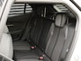 Peugeot e-2008 GT EV 50kWh 136pk | 3-Fase | Camera | Keyless Entry | Navigatie | Stoelverwarming | 3D Cockpit | Dode-hoek Bewaking