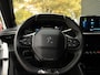 Peugeot e-2008 GT EV 50kWh 136pk | 3-Fase | Camera | Keyless Entry | Navigatie | Stoelverwarming | 3D Cockpit | Dode-hoek Bewaking