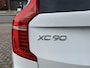 Volvo XC90 2.0 T8 392 pk Recharge AWD Inscription 7-P Panoramadak Trekhaak Luchtvering 360 Camera Harman Kardon Pilot Assist Stuur + Stoelverwarming + Koeling Nappa Leer Head Up 20 Inch + All Season Plug in Hybride NL Auto Vol Opties