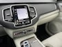 Volvo XC90 2.0 T8 392 pk Recharge AWD Inscription 7-P Panoramadak Trekhaak Luchtvering 360 Camera Harman Kardon Pilot Assist Stuur + Stoelverwarming + Koeling Nappa Leer Head Up 20 Inch + All Season Plug in Hybride NL Auto Vol Opties