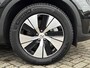 Volvo XC40 1.5 T5 Plug-in hybrid Plus Dark GEEN AFLEVERKOSTEN | Elektronisch inklapbare trekhaak | Climate Control | Lederen bekleding | Stoel- en stuurverwarming | Navigatiesysteem | Harman Kardon geluidsinstallatie | Full options | 12 maanden BOVAG garantie