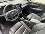 Volvo XC40 1.5 T5 Plug-in hybrid Plus Dark Elektronisch inklapbare trekhaak | Climate Control | Lederen bekleding | Stoel- en stuurverwarming | Navigatiesysteem | Harman Kardon geluidsinstallatie | Full options | 12 maanden BOVAG garantie
