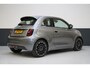 Fiat 500e La Prima 42 kWh | SoH 94% | Lederen bekleding | Navigatie | Achteruitrijcamera | Panoramadak | Adaptive cruise |