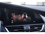 Alfa Romeo Giulia 2.0 T 280PK Veloce AWD Aut.*Perfect Alfa Onderh.*1ste Eig.*BTW*Pano/ACC/Stoelverw./Stuurverw./Memorie/Dodehoek/Rijstrook/Camera/LED/Parkeersens.V+A/19 inch LM*