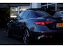 Alfa Romeo Giulia 2.0 T 280PK Veloce AWD Aut.*Perfect Alfa Onderh.*1ste Eig.*BTW*Pano/ACC/Stoelverw./Stuurverw./Memorie/Dodehoek/Rijstrook/Camera/LED/Parkeersens.V+A/19 inch LM*