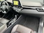 Toyota C-HR 1.8 Hybrid Executive | Navigatie | Parkeersensoren | Keyless entry | Stoelverwarming |