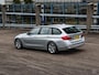BMW 3-Serie Touring 320d EDE High Executive Panoramadak Leder LED Trekhaak