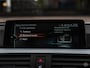 BMW 3-Serie Touring 320d EDE High Executive Panoramadak Leder LED Trekhaak