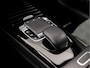 Mercedes-Benz A-klasse 200 AMG Sport 164Pk Automaat (APPLE CARPLAY, GROOT NAVI, LEDER/ALCANTARA, STOELVERWARMING, SPORTSTOELEN, WIDESCREEN, CAMERA, GETINT GLAS, NIEUWE APK, NIEUWSTAAT)