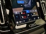 Volvo EX40 Extended Range Ultra Black Edition / Pixel Koplampen / 360 Camera / Nubuck / H&K Audio / 20'' / Stoel + Stuurw. Verwarming / Panoramadak / Elektr. Achterklep /