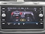 Volkswagen Tiguan 1.4 TSI eHybrid 245pk | Head up display | Stoelverwarming l Extra getinte ramen | Adaptief cruise control | Led koplampen | Keyless | Stuur + stoelverwarming | 17"LMV