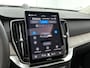 Volvo XC90 2.0 T8 AWD Ultra Dark | Luchtvering | Trekhaak | Panorama dak |