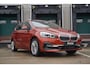 BMW 2-Serie Active Tourer 218i 140pk AUT High Executive Launch Edition | Trekhaak | Panoramadak | Stoelverwarming | Achteruitrijcamera