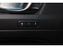 Volvo XC40 B4 211pk Inscription - Intellisafe Assist/Surround - Lederen bekleding - Verwarmbare voorstoelen - Verwarmbaar stuurwiel - Elektrisch bedienbare voorstoelen - 360 graden camera - Elektrisch bedienbare achterklep - Noodreservewiel