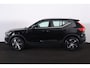 Volvo XC40 B4 211pk Inscription - Intellisafe Assist/Surround - Lederen bekleding - Verwarmbare voorstoelen - Verwarmbaar stuurwiel - Elektrisch bedienbare voorstoelen - 360 graden camera - Elektrisch bedienbare achterklep - Noodreservewiel