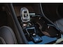 Volvo XC40 B4 211pk Inscription - Intellisafe Assist/Surround - Lederen bekleding - Verwarmbare voorstoelen - Verwarmbaar stuurwiel - Elektrisch bedienbare voorstoelen - 360 graden camera - Elektrisch bedienbare achterklep - Noodreservewiel