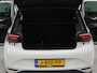 Volkswagen ID.3 First Plus 58 kWh | Apple Carplay | Navigatie | Achteruitrij camera | Parkeersensoren voor en achter | Wifi | Voorstoelen verwarmd |
