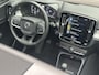 Volvo XC40 1.5 T3 Momentum Business Pack Connect/ schuifdak/ trekhaak/ park assist camera
