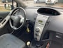 Toyota Yaris 1.0 VVTi Sol | met Airco nu €2.450,-!!!