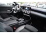 Mercedes-Benz A-klasse 180 Premium Plus | AMG Pakket | Panorama | Leder/alcantara | Elektrisch verstelbare voorstoelen | LED | CAM