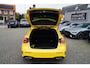 Mercedes-Benz A-klasse 180 Premium Plus | AMG Pakket | Panorama | Leder/alcantara | Elektrisch verstelbare voorstoelen | LED | CAM