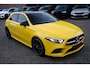 Mercedes-Benz A-klasse 180 Premium Plus | AMG Pakket | Panorama | Leder/alcantara | Elektrisch verstelbare voorstoelen | LED | CAM