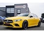 Mercedes-Benz A-klasse 180 Premium Plus | AMG Pakket | Panorama | Leder/alcantara | Elektrisch verstelbare voorstoelen | LED | CAM