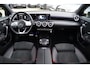 Mercedes-Benz A-klasse 180 Premium Plus | AMG Pakket | Panorama | Leder/alcantara | Elektrisch verstelbare voorstoelen | LED | CAM