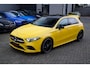 Mercedes-Benz A-klasse 180 Premium Plus | AMG Pakket | Panorama | Leder/alcantara | Elektrisch verstelbare voorstoelen | LED | CAM