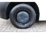 Renault Master 2.3 dCi 165pk Bakwagen Airco Navigatie Laadklep Camera