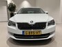 Skoda Superb Combi 1.8 TSI Style Business 179 PK | Automaat | Apple Carplay | Stuurwielverwarming | Stoelverwarming | Achteruitrijcamera | Adaptive Cruise Control | Elektrische Achterklep | Parkeersensoren | Navigatie | DAB Radio | Climate Control | Elektrisch Verstelbare Voorstoelen |