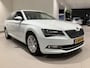 Skoda Superb Combi 1.8 TSI Style Business 179 PK | Automaat | Apple Carplay | Stuurwielverwarming | Stoelverwarming | Achteruitrijcamera | Adaptive Cruise Control | Elektrische Achterklep | Parkeersensoren | Navigatie | DAB Radio | Climate Control | Elektrisch Verstelbare Voorstoelen |