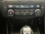 Renault Kadjar 1.3 TCe Limited / Dealer Onderhouden / Trekhaak 1500 KG / Navigatie / Climate Control / Half Lederen Bekleding /