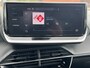 Peugeot 208 1.2 Turbo 100 pk Allure Navigatie* Carplay Camera Lichtmetalen Velgen Stoelverwarming Clima + Cruise Control DAB Extra Getint Glas 5-drs