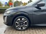 Peugeot 208 1.2 Turbo 100 pk Allure Navigatie* Carplay Camera Lichtmetalen Velgen Stoelverwarming Clima + Cruise Control DAB Extra Getint Glas 5-drs