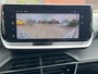 Peugeot 208 1.2 Turbo 100 pk Allure Navigatie* Carplay Camera Lichtmetalen Velgen Stoelverwarming Clima + Cruise Control DAB Extra Getint Glas 5-drs