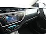 Toyota Auris Touring Sports 1.8 Hybrid Executive | Parkeersensoren V+A | Stoelverwarming |