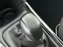 Peugeot 2008 1.2 PureTech 110pk Allure - Gris Platinium - Panorama/Camera - Chique